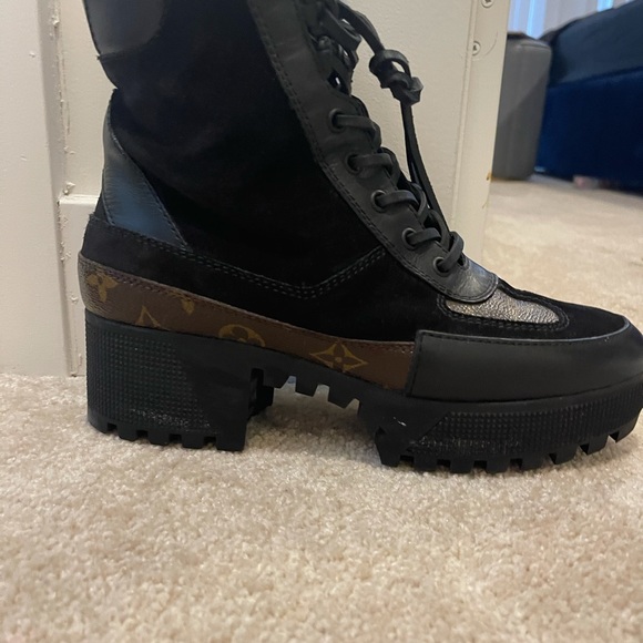 Louis Vuitton Women’s combat boot 8.5 - Picture 2 of 8